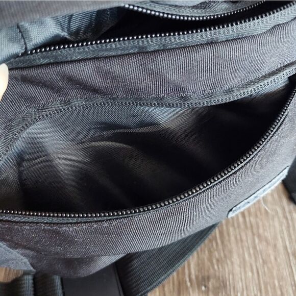 MAXTOP Black Fanny Pack Waist Bag - Picture 5 of 6